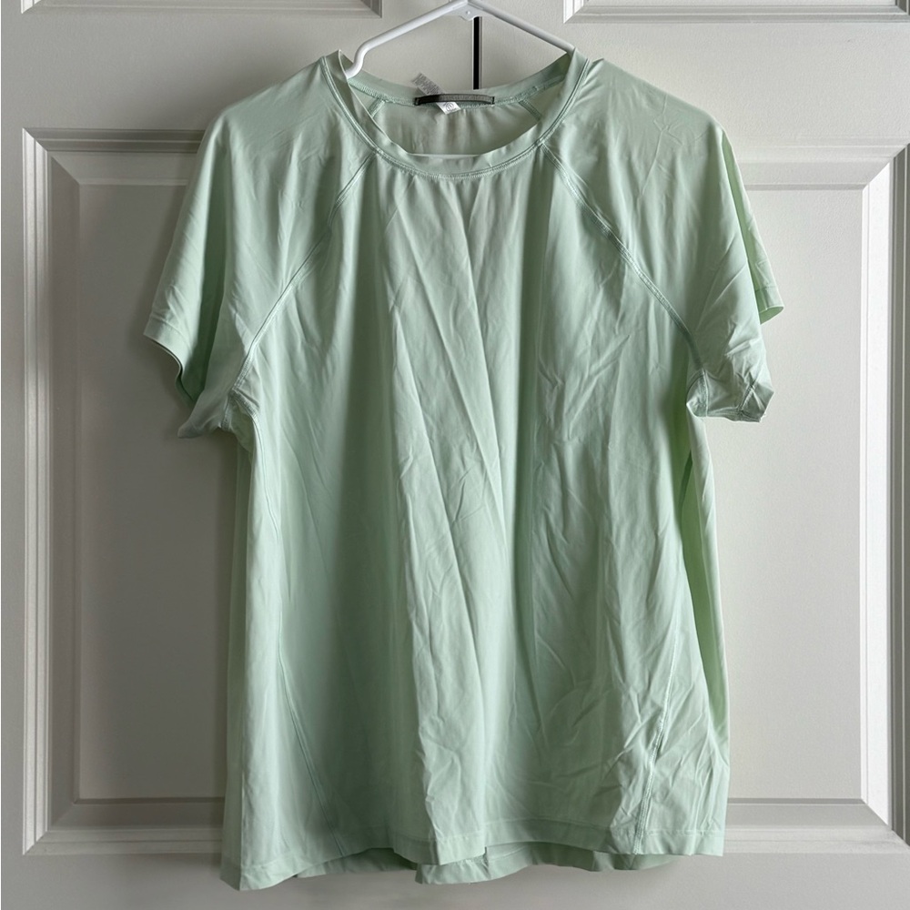 Athleta Light Green Short Sleeve Drifit.